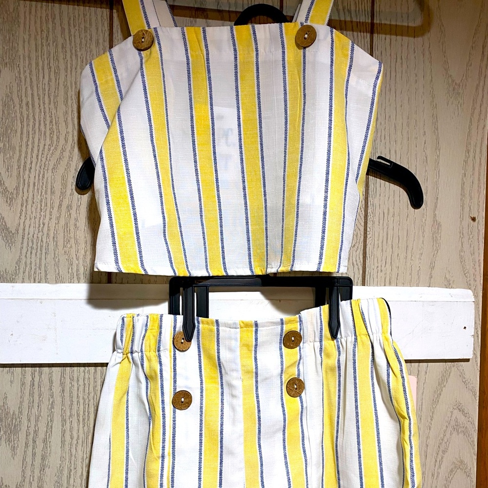 Girls 2 pc. Outfit NWT!